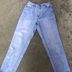 Urban Outfitter High Rise Mom Jeans